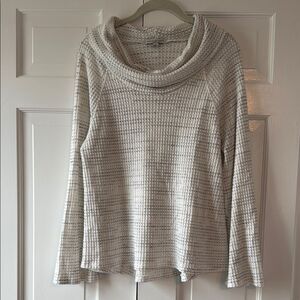 GREEN ENVELOPE WAFFLE KNIT TOP COWEL NECK WHITE GRAY RAGLAN SLEEVES SIZE LARGE